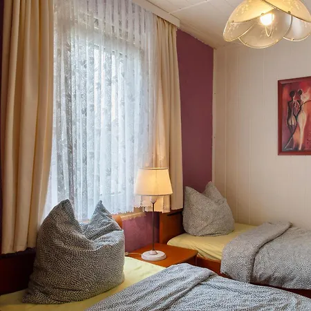 Haus Vierjahreszeiten Holiday home *